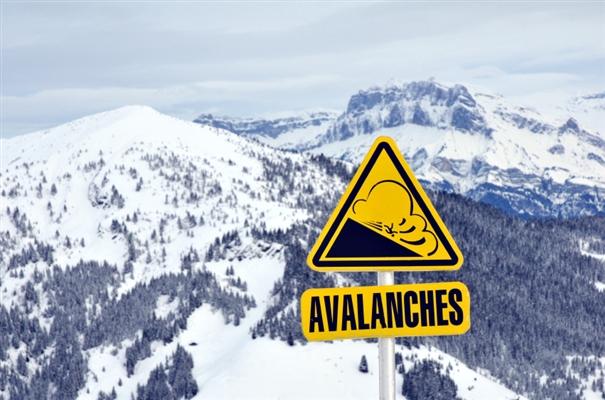 Who is usually affected by an avalanche